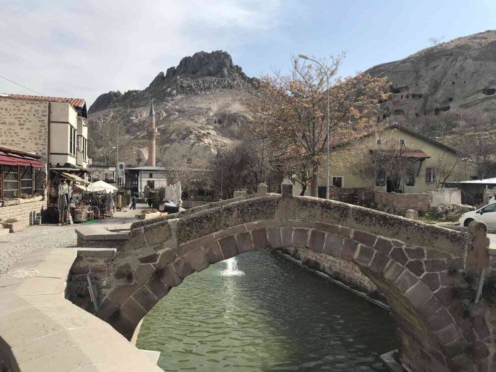 Geçen yıl kar altındaki tarihi Sille bu yıl kara hasret