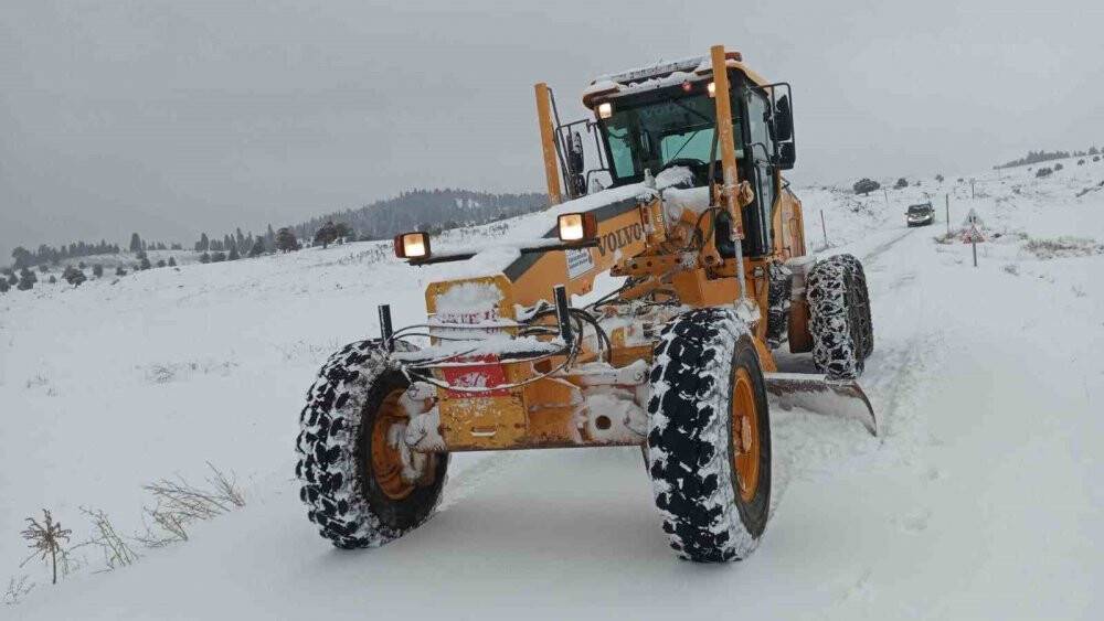 Kahramanmaraş’ta karla mücadele çalışması