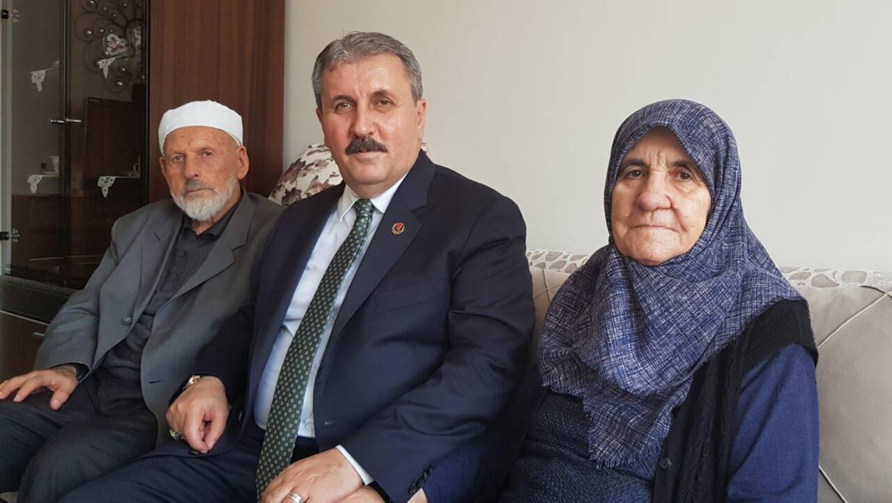 aa-20230131-30137987-30137984-bbp-genel-baskani-mustafa-desticinin-babasi-vefat-etti.jpg