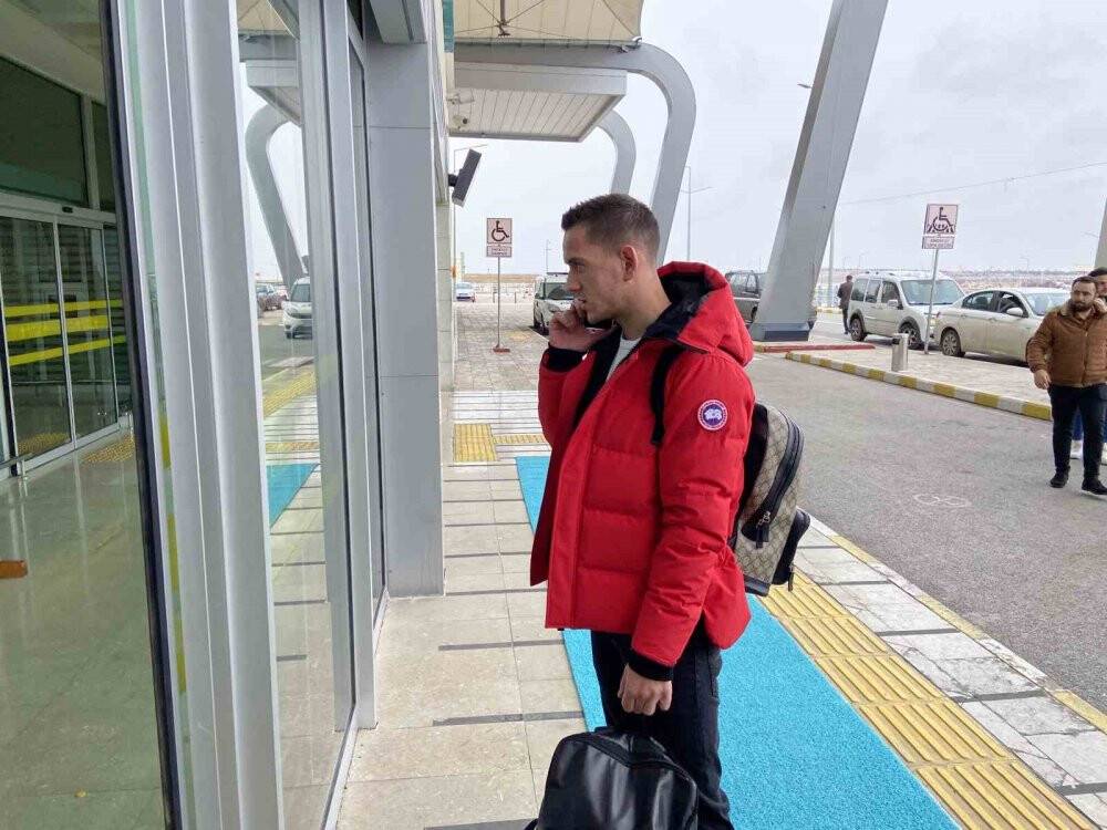 Amir yola çıktı, Beşiktaş duyurdu! Artık Beşiktaşlı