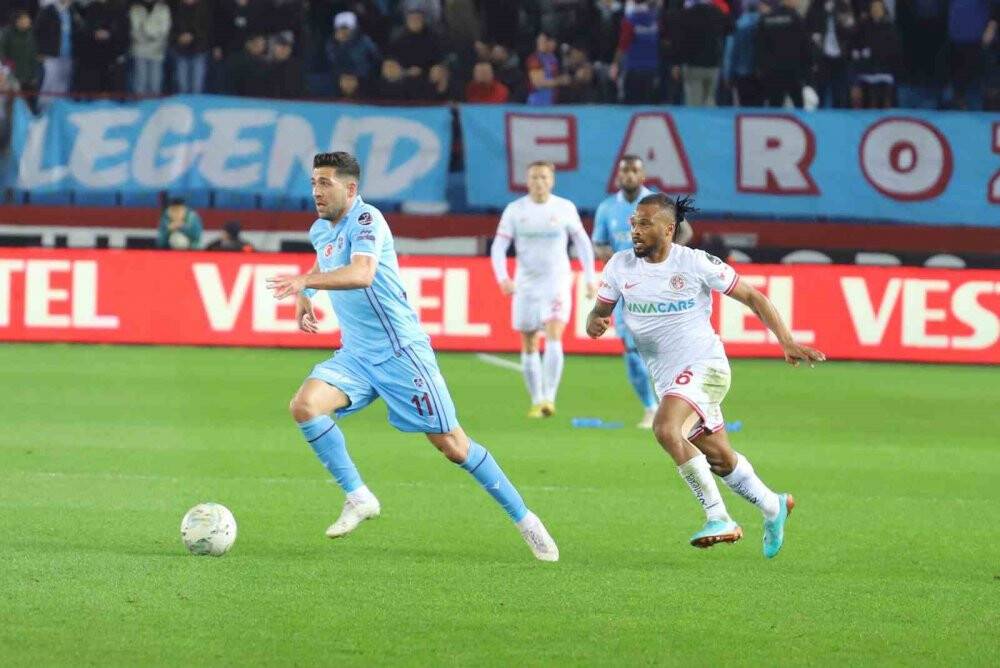Trabzonspor: 1 - FTA Antalyaspor: 0 (İlk yarı)