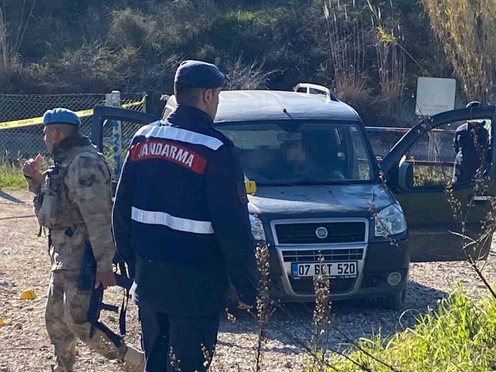 Antalya’da korkunç infaz : Mahalle muhtarı dahil 3 ölü