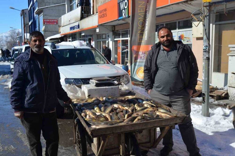 Yağan yağmur balık fiyatlarını düşürdü