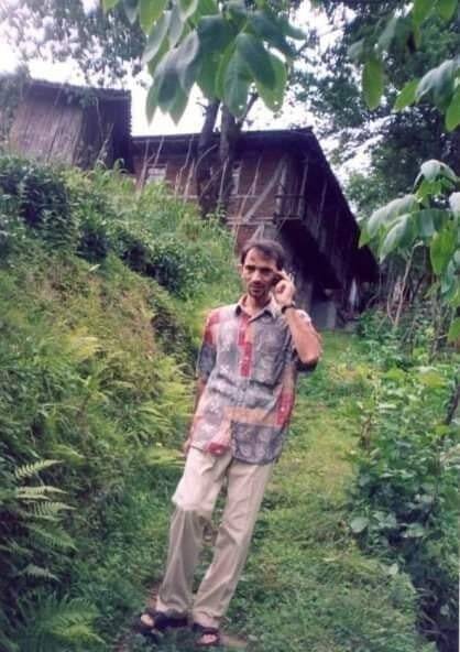 Yanan aracın içerisinde can verdi