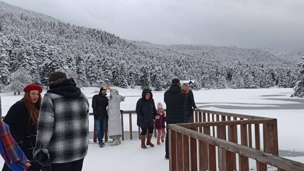 Bolu’nun incisi buz tuttu