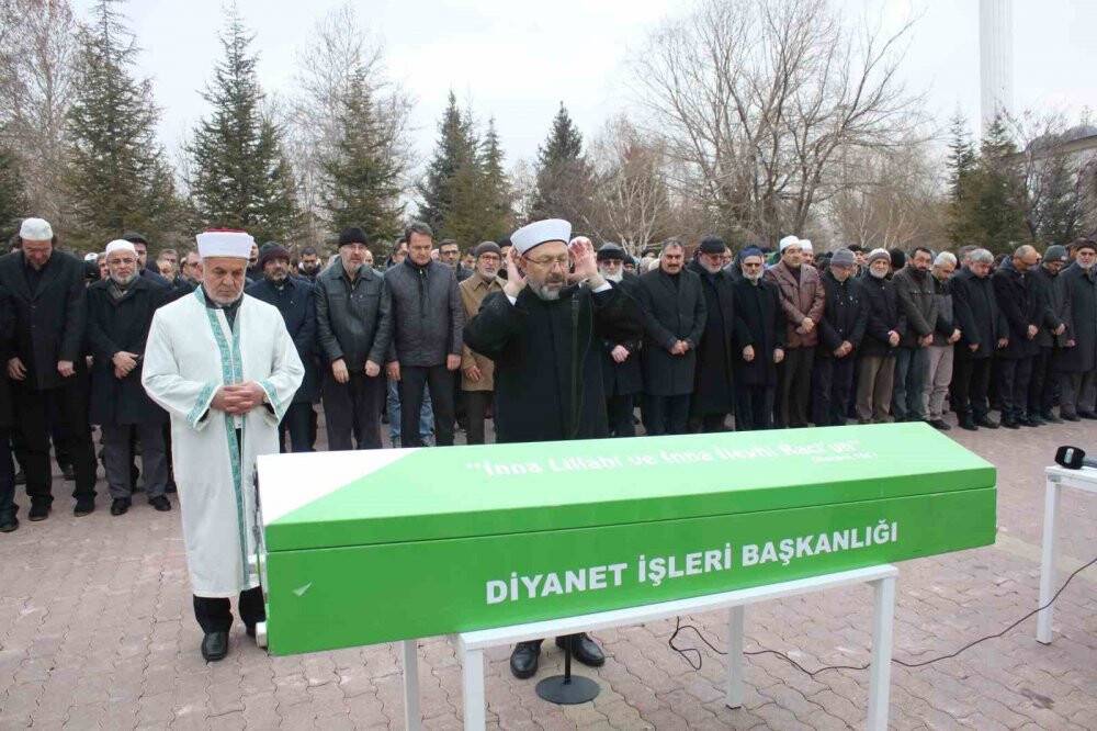 Diyanet İşleri Başkan Yardımcısı Martı’nın acı günü:Konya'da toprağa verildi