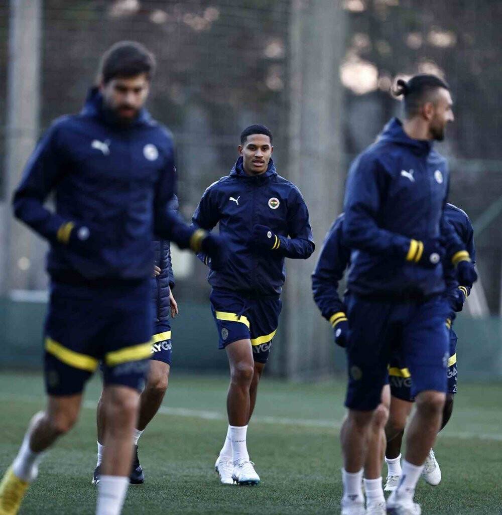 Fenerbahçe'de Konyaspor mesaisi başladı