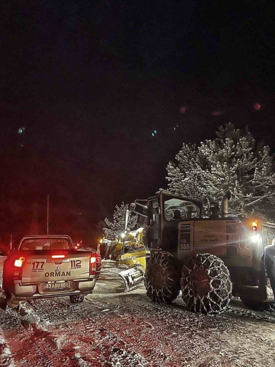 Mahsur kalan öğrencileri orman ekipleri kurtardı