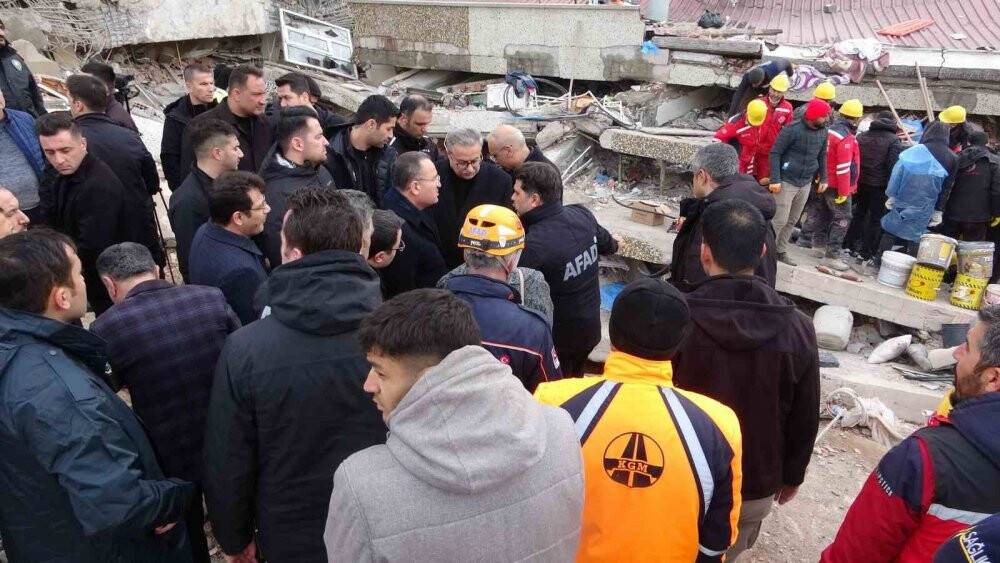 Bozdağ: “478 vatandaşımız hastanelere kaldırıldı, 203’ü taburcu”