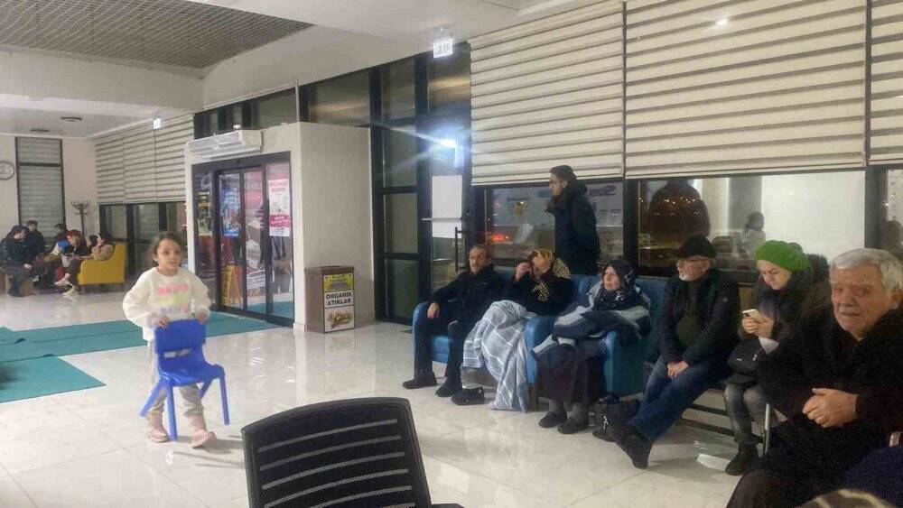 Büyükşehir, tüm salonları ve tesisleri vatandaşlar için açtı