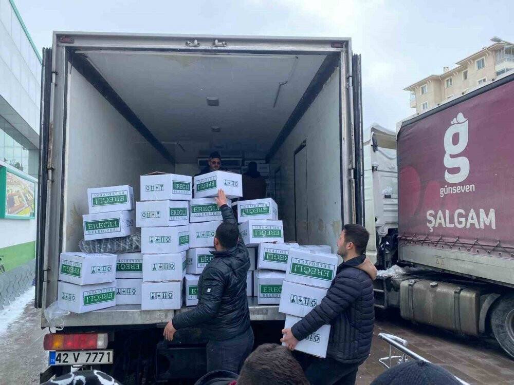 Ereğli’de deprem bölgesine yardımlar devam ediyor