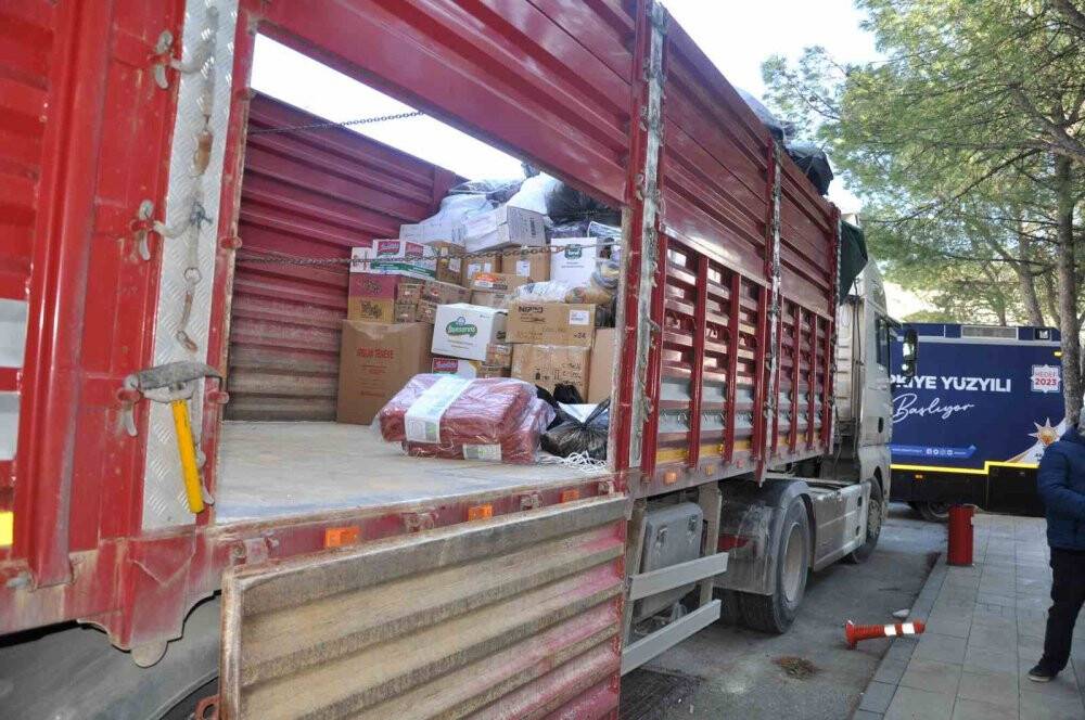 Muğla’dan yardım tırları yola çıktı