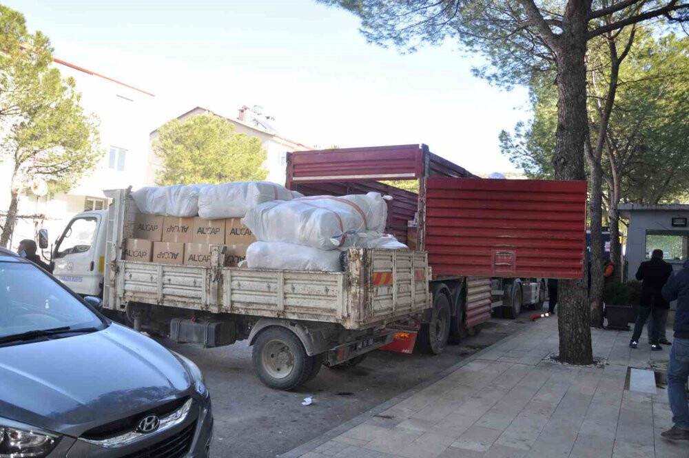 Muğla’dan yardım tırları yola çıktı