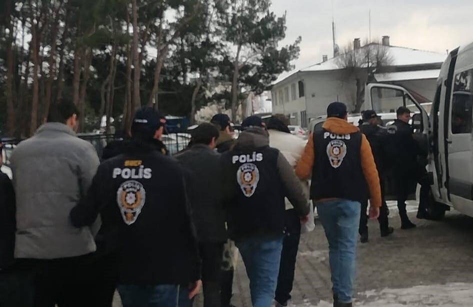 Yasa dışı bahis ve sahtecilik operasyonu: 3 gözaltı