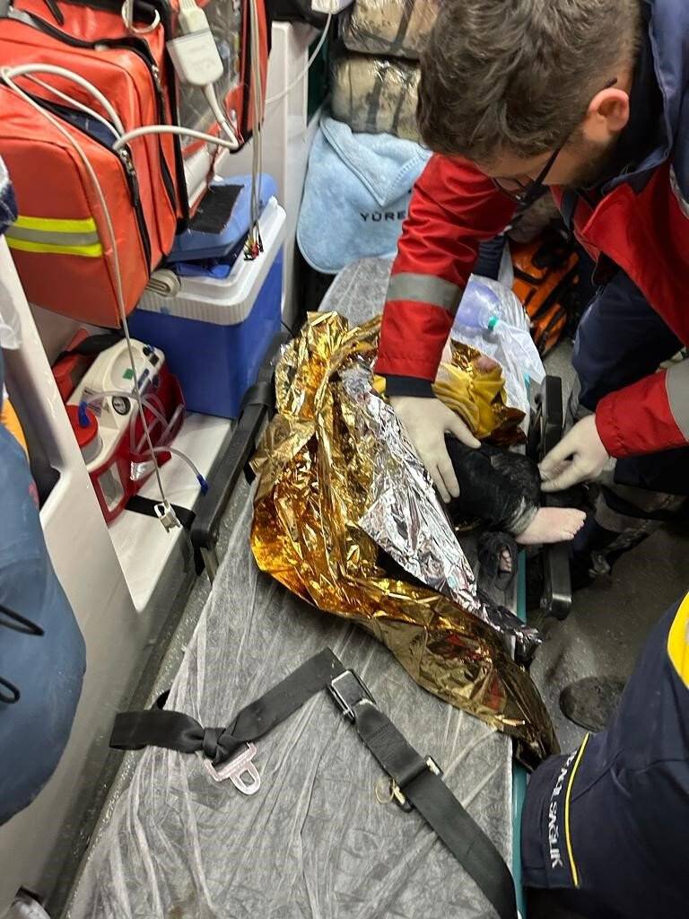 7 aylık Helen bebek 66 saat sonra yeniden hayata "merhaba" dedi