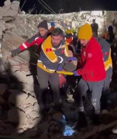 Baba-kızdan 71. saatte sevindiren haber