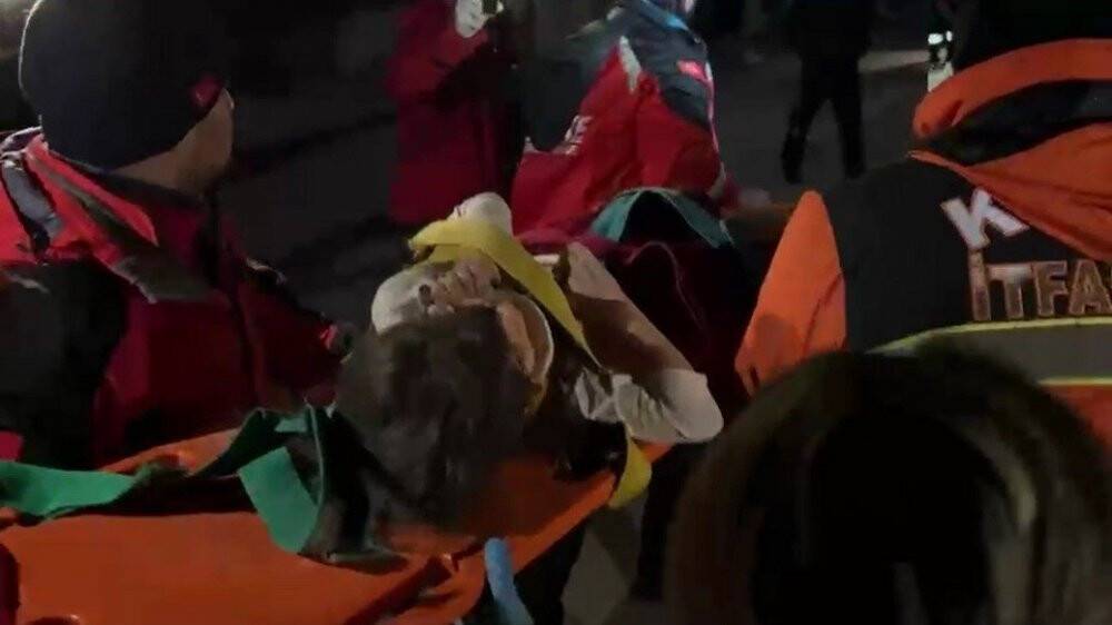 Depremden 61 saat sonra Konya ekibi kurtardı