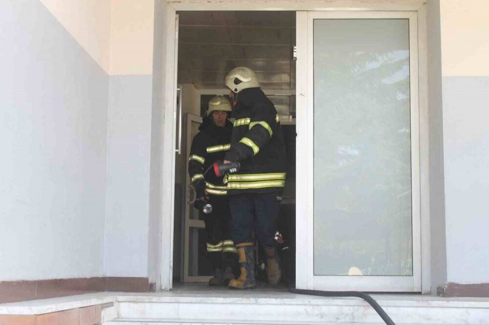 Öğrenci yurdunda yangın paniği