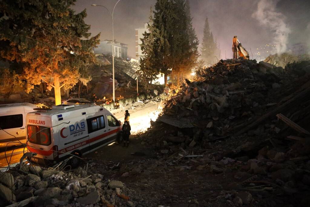 aa-20230209-30242804-30242797-kahramanmaras-merkezli-deprem.jpg