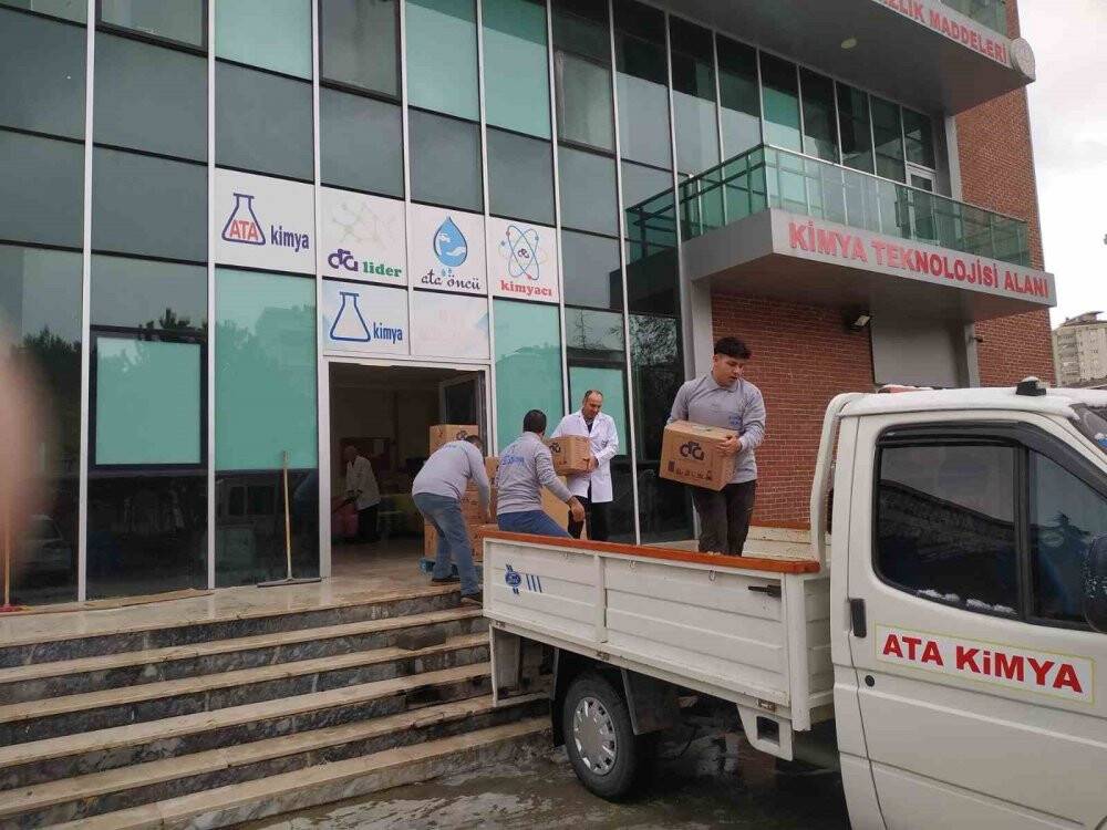 Liseden 1 ton hijyenik malzeme desteği