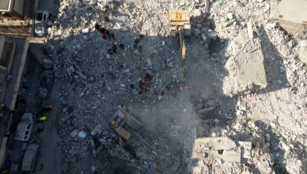 İskenderun’da arama kurtarma çalışmaları sürüyor