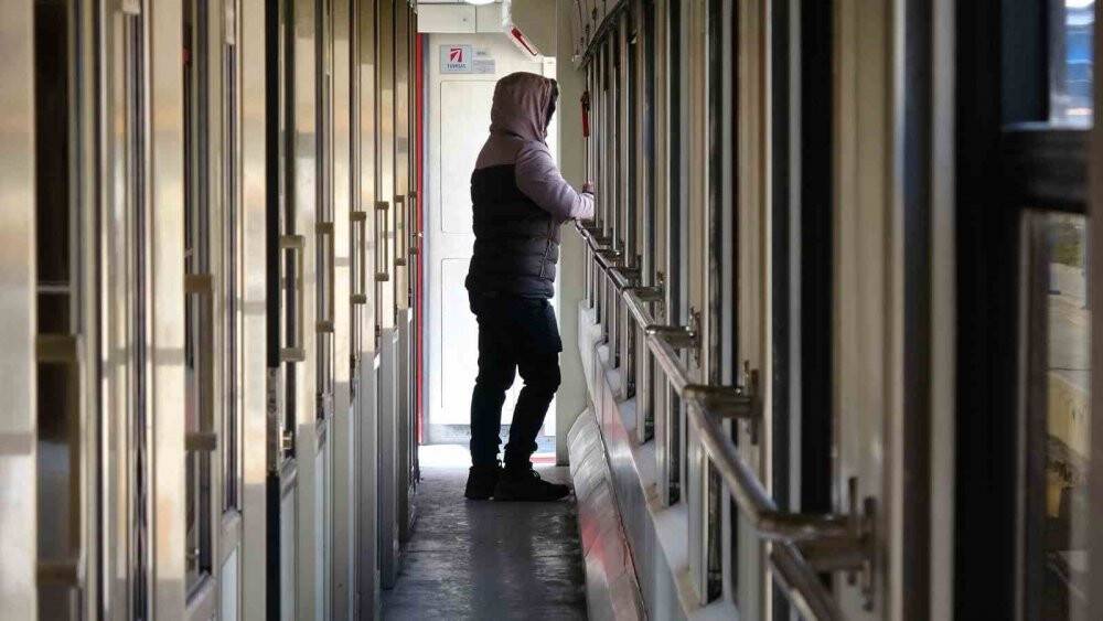 Tren vagonları depremzedelerin evi oldu