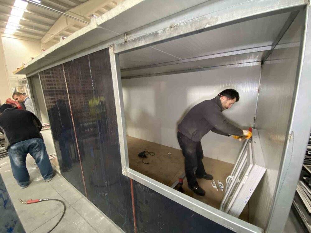 Konyalı sanayi ustalarından depremzedelere yardım