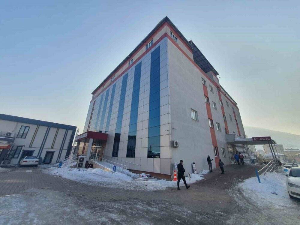 Depremin merkezinde , sahte doktora tutuklama