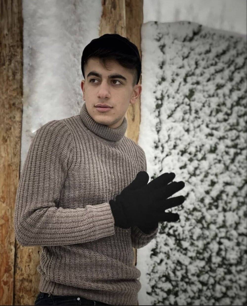 Enkazda hayatını kaybetti, çektiği son görüntü yürekleri dağladı