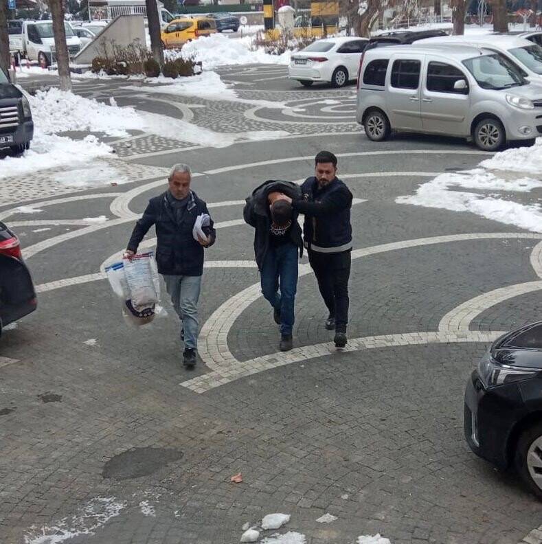 Konya Polisi'nden zehir tacirlerine operasyon!