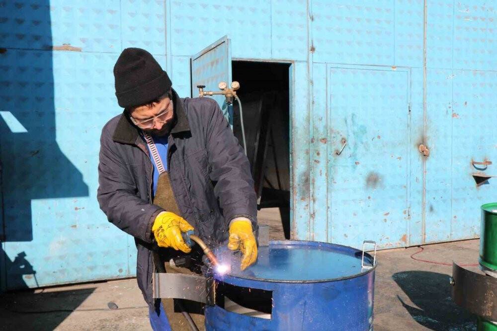Variller depremzedeler için soba oluyor