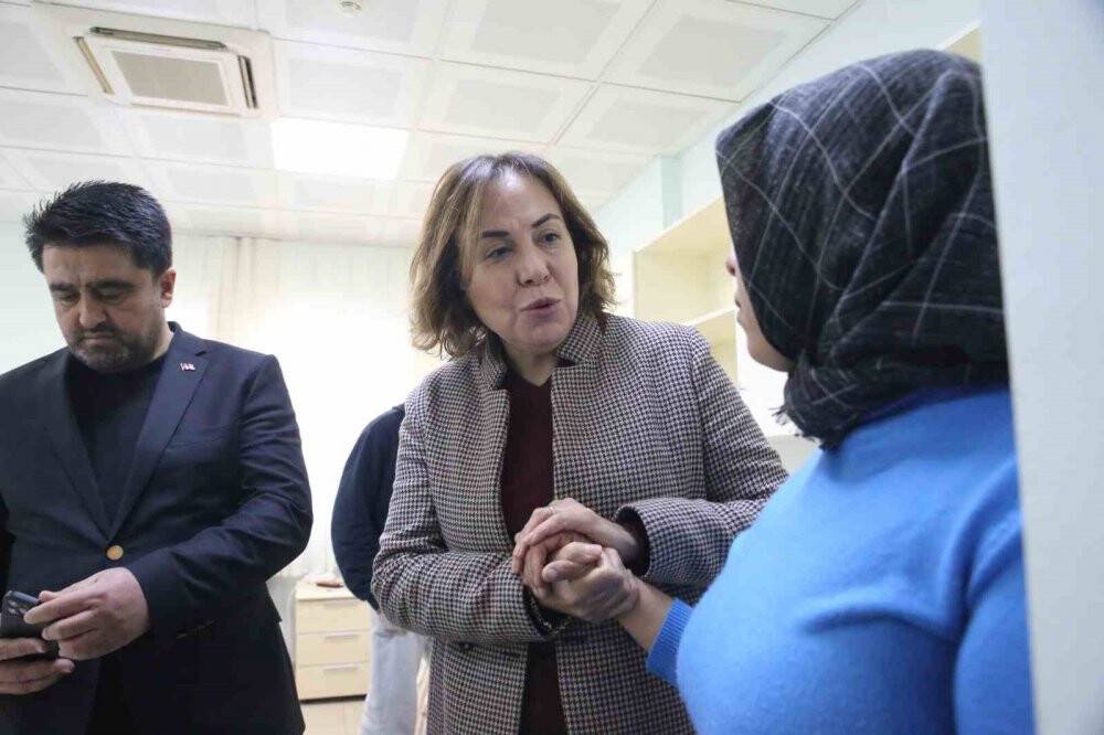 Mersin 200 bin depremzedeyi ağırlıyor