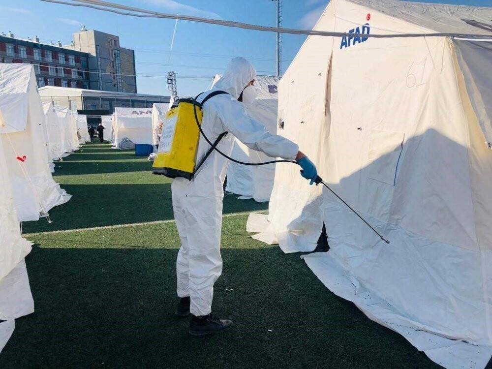 MSB: “Kahramanmaraş’ta kurulan çadır kentte ilaçlama faaliyetleri de gerçekleştiriliyor”