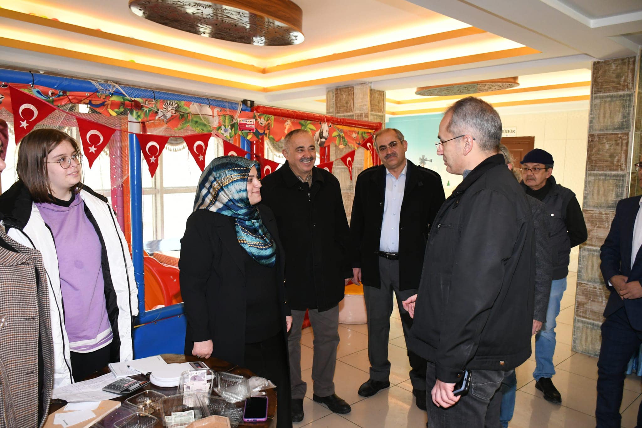 seydisehirli-kadinlardan-depremzedeler-icin-kermes-6.jpg