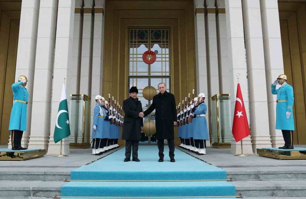 Cumhurbaşkanı Erdoğan, Pakistan Başbakanı Şahbaz Şerif’i Kabul etti