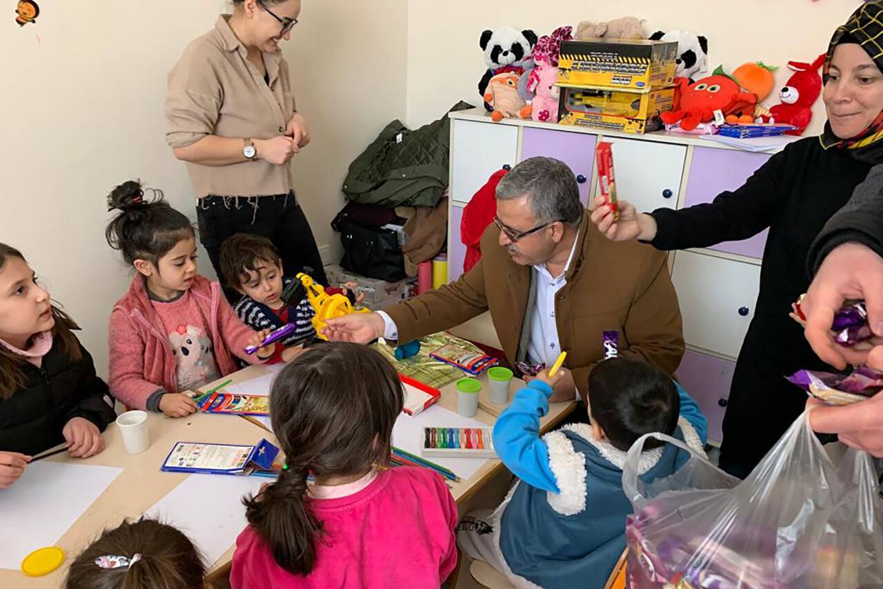 depremzede-ailelerin-cocuklari-icin-anasinifi-ve-oyun-odalari-aciliyor-2.jpeg