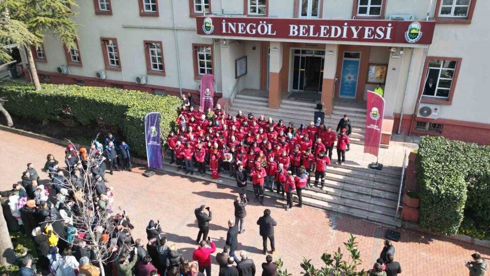 İnanılmaz kurtuluşun kahramanları gözyaşlarıyla karşılandı