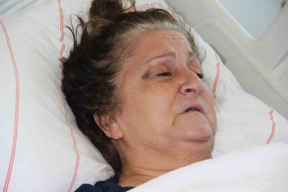 'Enkaz altındayken bir şehit zemzem suyu verdi'