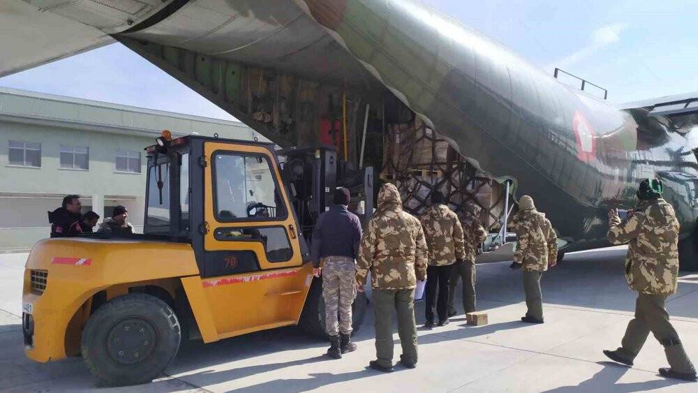 İstanbul’dan deprem bölgelerine binlerce yatak yola çıktı