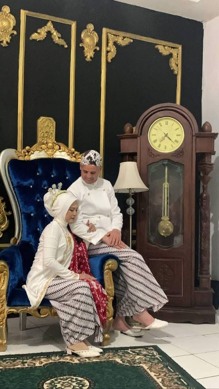 Mutluluğu Endonezya’da buldu