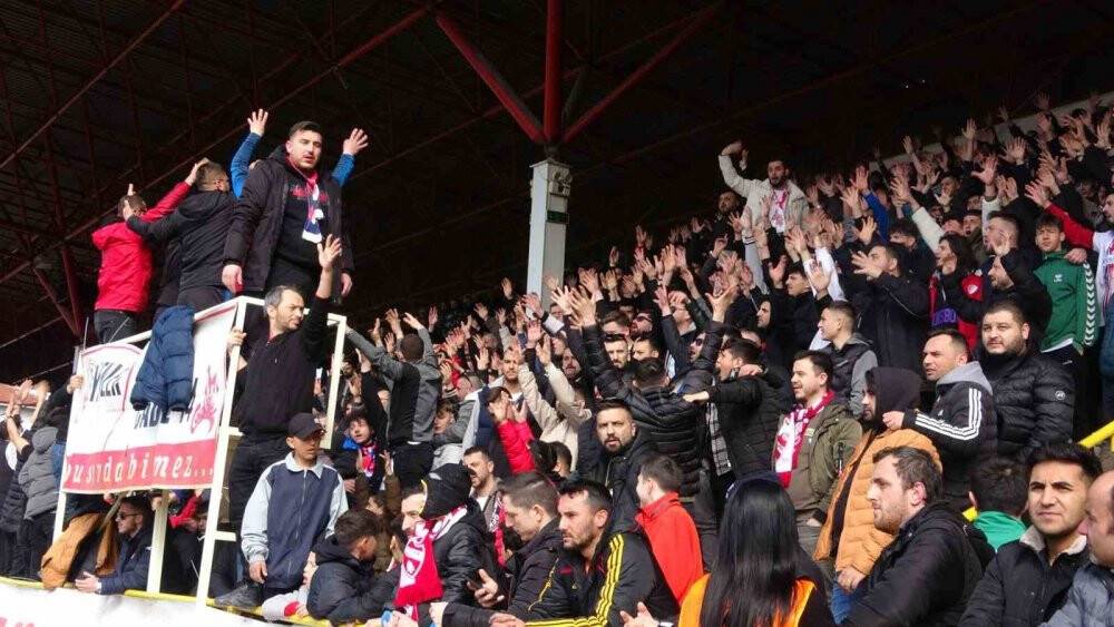 250 bin TL maç geliri, depremzede ailelere bağışlandı