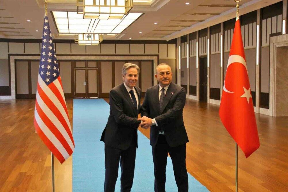 Çavuşoğlu: ABD'den şartlara bağlanarak F-16 almamız mümkün olmaz