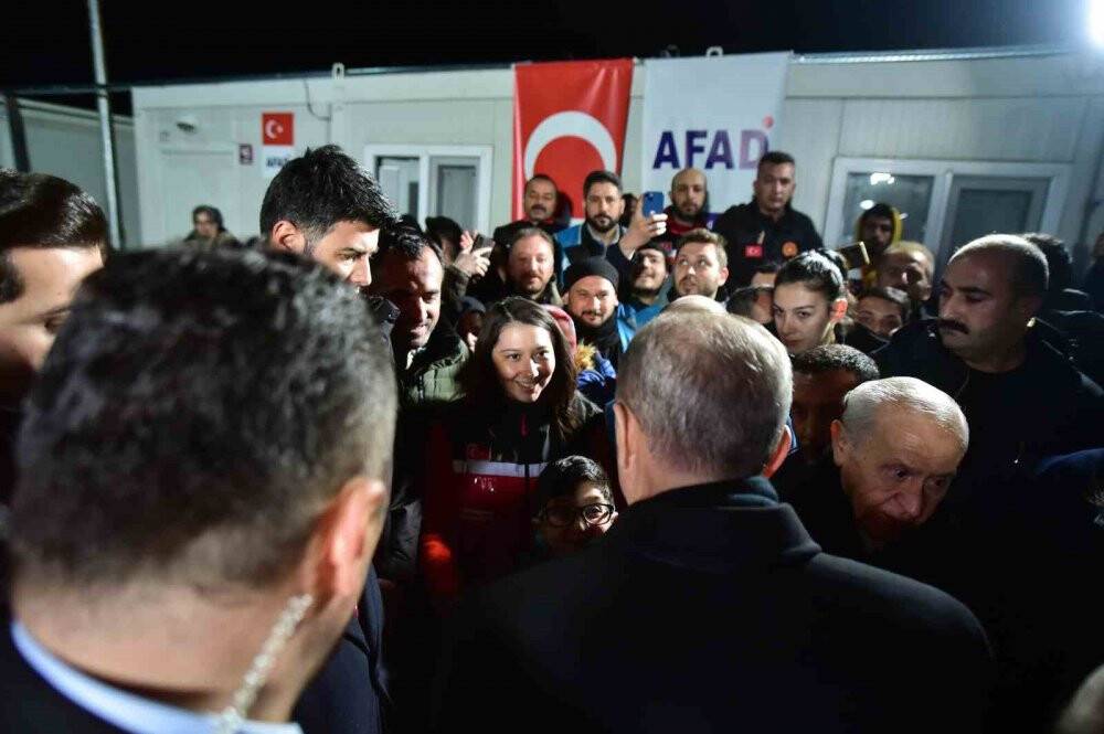 Cumhurbaşkanı Erdoğan: "Mart ayı içerisinde 11 ilde 200 bin konutun temelini atıyoruz"