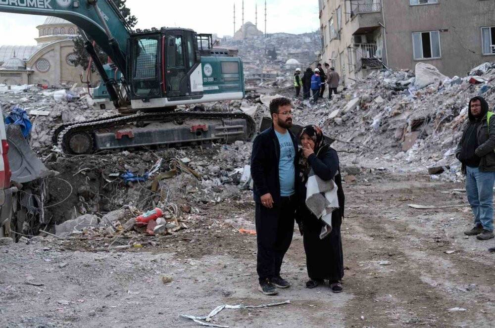 Deprem bölgesinde talihsiz olay: İzlerken öldü