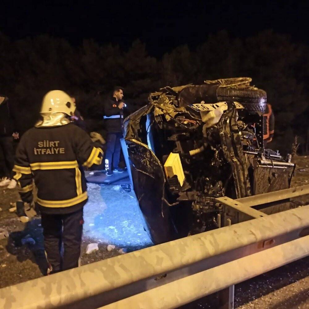 Siirt’te otomobil şarampole yuvarlandı: 5 yaralı