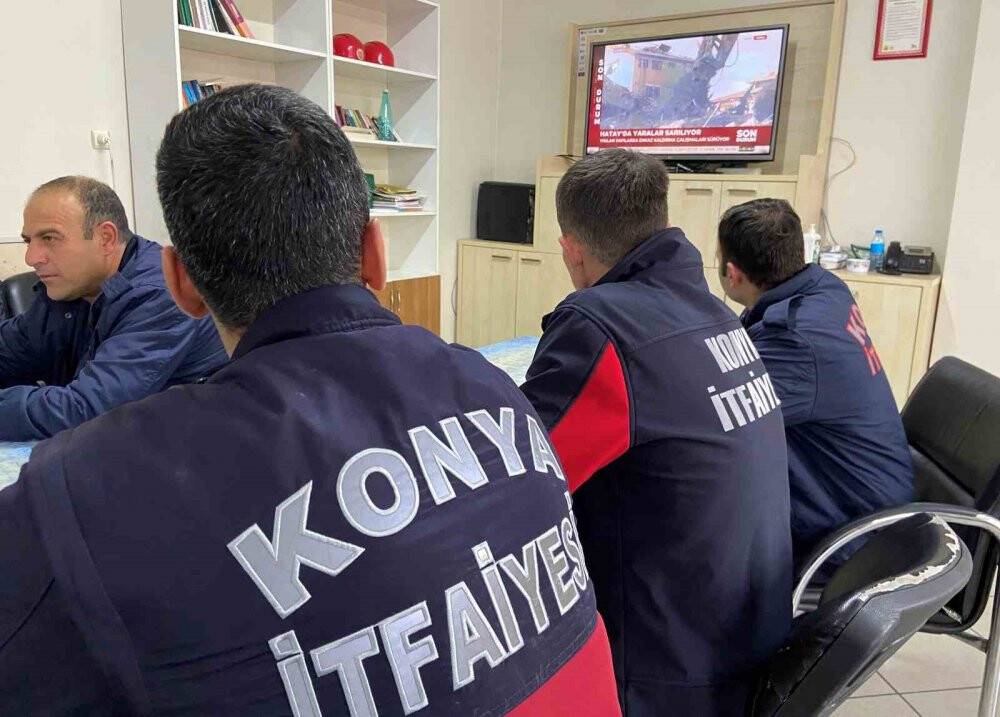 168 kişiyi kurtaran Konya itfaiye ekiplerinin bir kısmı döndü