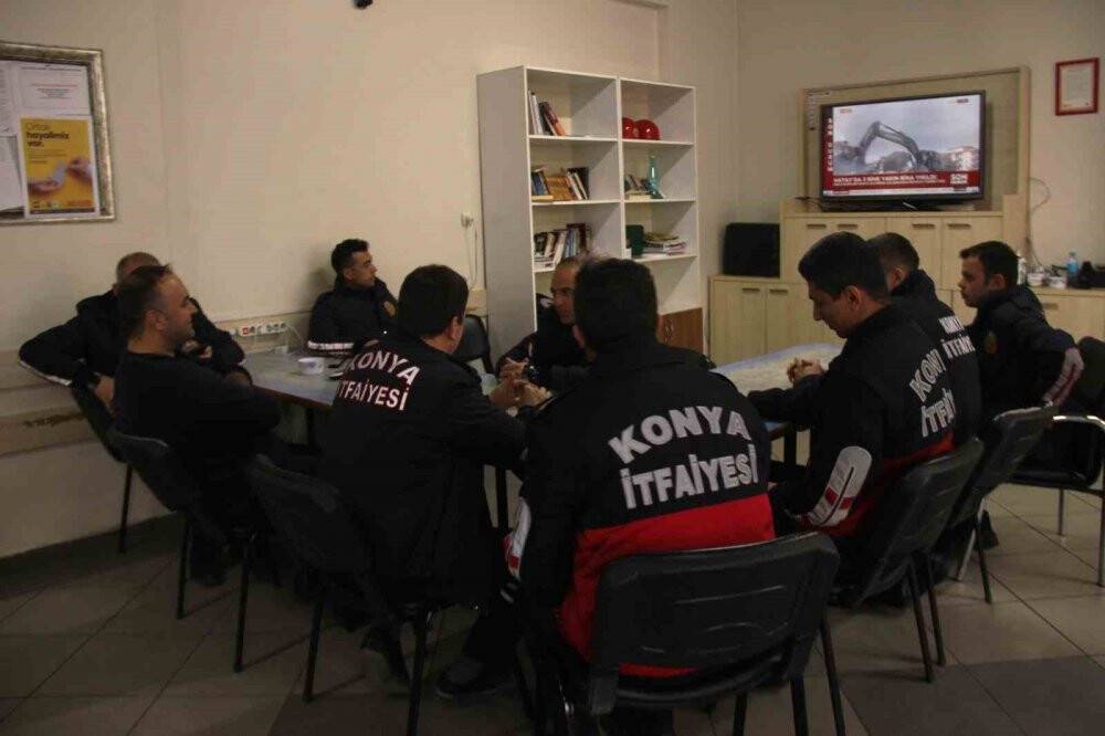 168 kişiyi kurtaran Konya itfaiye ekiplerinin bir kısmı döndü