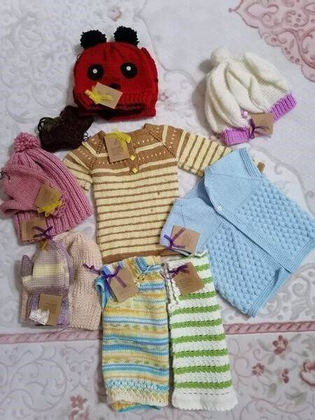 Derebucak’ta depremzedelere kışlık giysi üretiliyor