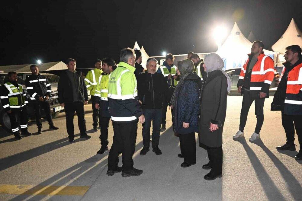 Konya Milletvekili Usta: Hatay'da büyük bir Bursa ailesi gördüm