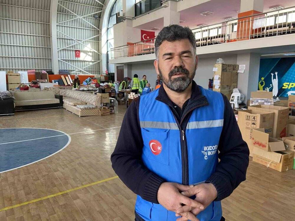 Konya’da okuyan yabancı öğrenciler depremzedeler için el ele